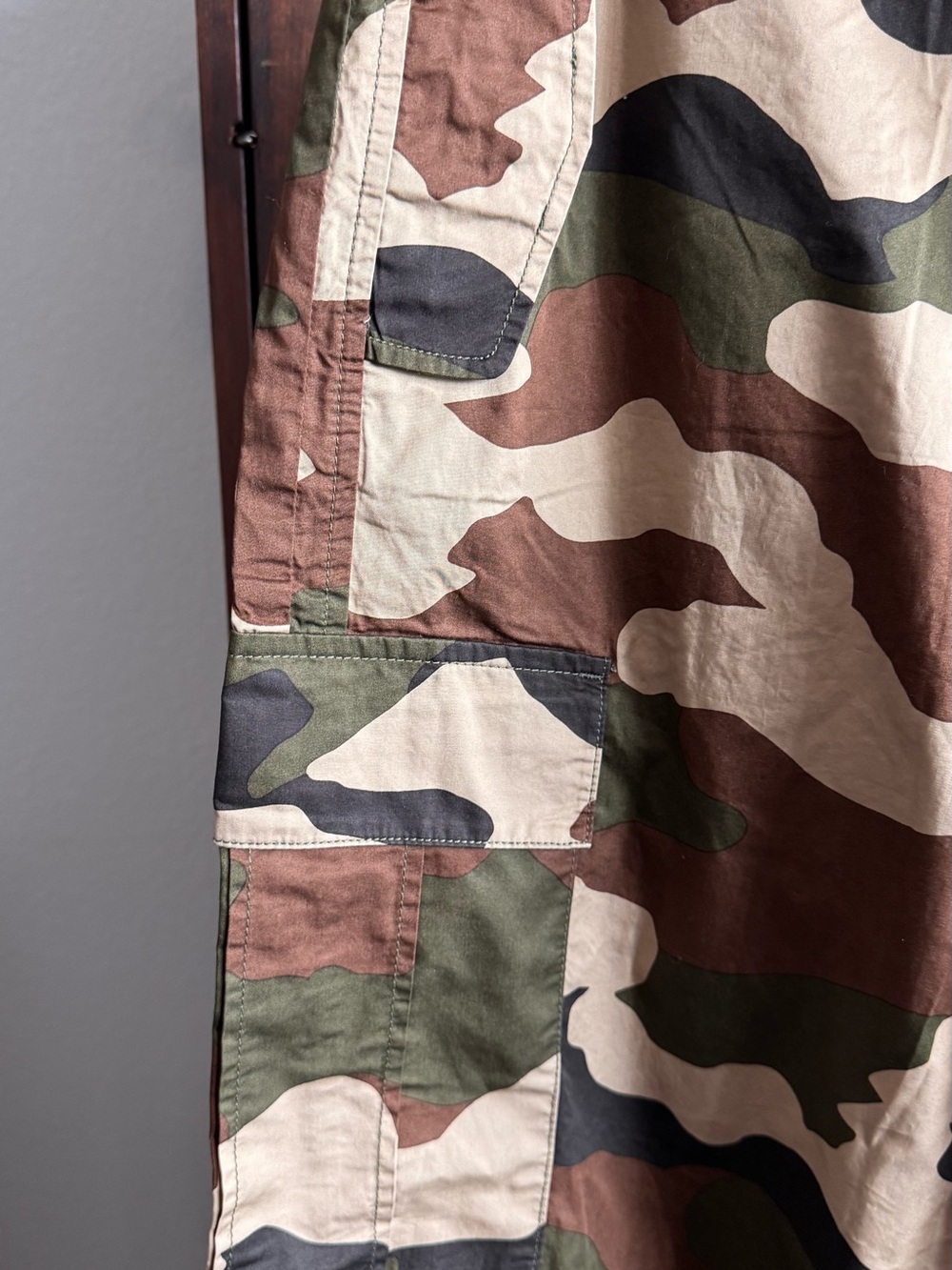 Good American Camo Cargo Pants Fatigue Green Size S NWT $139 - Picture 11 of 15